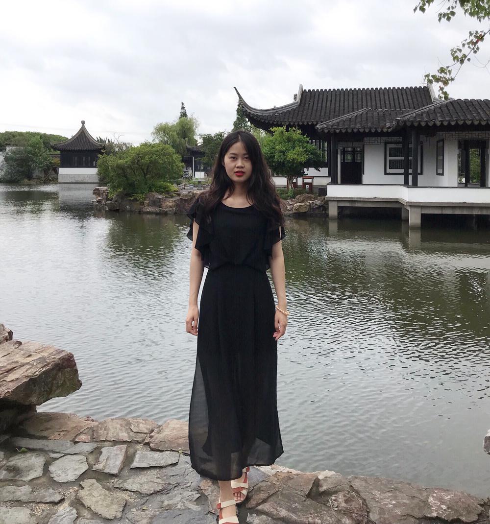 王佳佳照片.jpg
