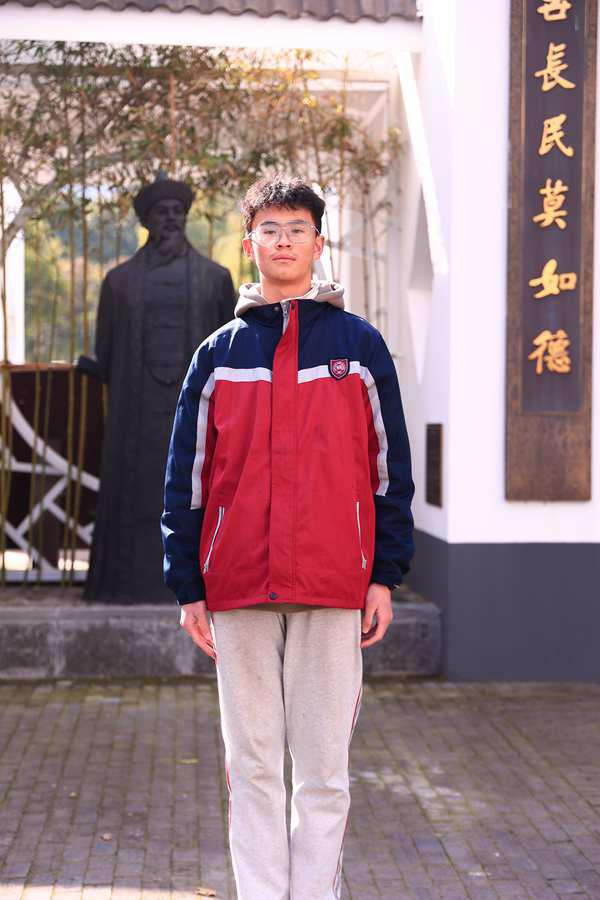 徐晨飞.jpg