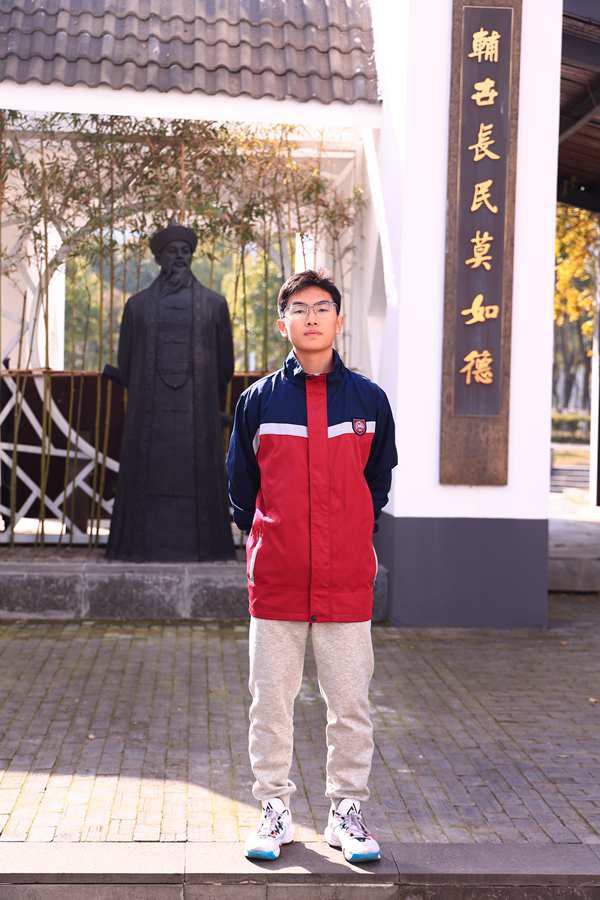 黎蒙恩.jpg