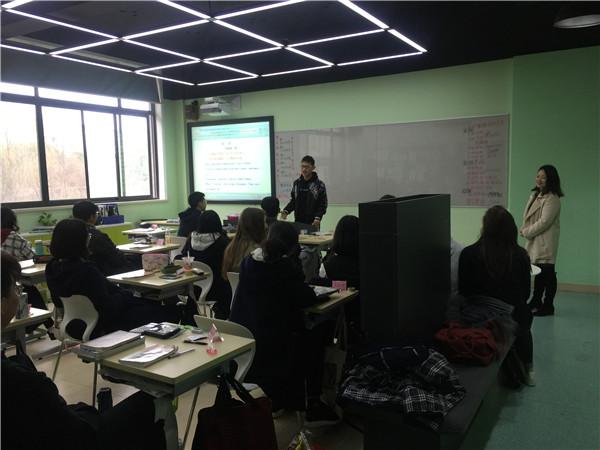 4德国同学在上互动语文课_副本.jpg