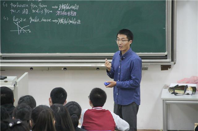 2辅仁中学朱福进老师授课_副本.jpg